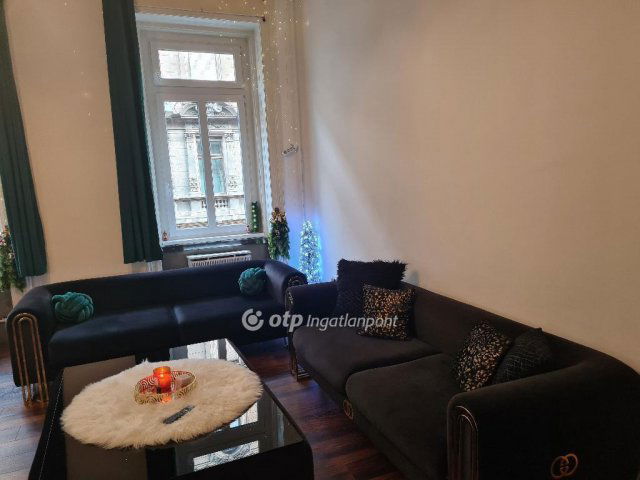 Eladó téglalakás, Budapesten, VII. kerületben 105 M Ft