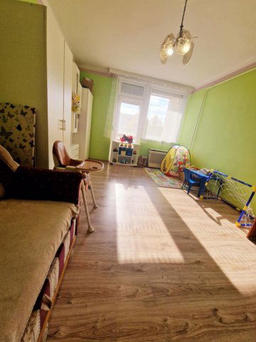 Eladó téglalakás, Egerben 0.14 M Ft, 2 szobás