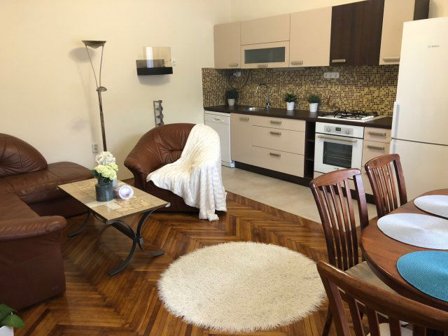 Eladó téglalakás, Budapesten, XIII. kerületben 82.5 M Ft