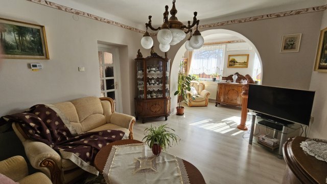 Eladó családi ház, Gödöllőn 99 M Ft, 2+1 szobás
