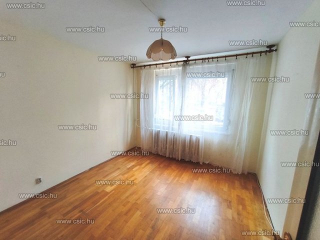 Eladó panellakás, Budapesten, XV. kerületben 64.9 M Ft, 2 szobás