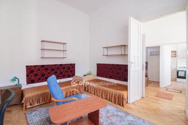 Kiadó téglalakás, albérlet, Debrecenben 230 E Ft / hó