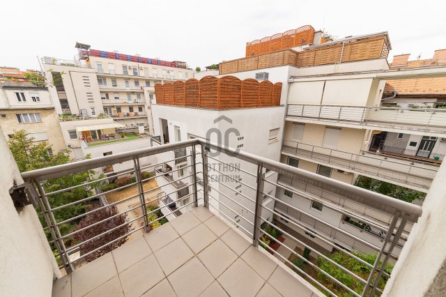 Eladó téglalakás, Budapesten, VI. kerületben 86 M Ft, 2 szobás