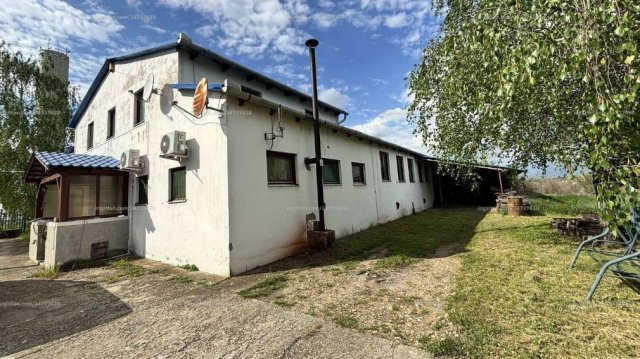 Eladó ipari ingatlan, Zsákán 220 M Ft / költözzbe.hu