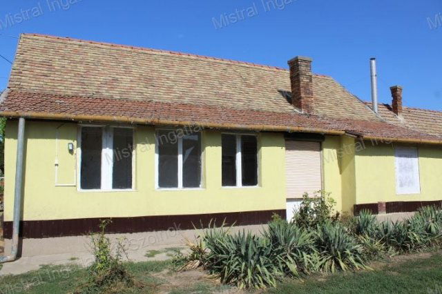 Eladó családi ház, Zagyvarékason 16 M Ft, 3 szobás