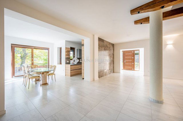 Eladó családi ház, Leányfaluban, Komáromi utcában 279 M Ft