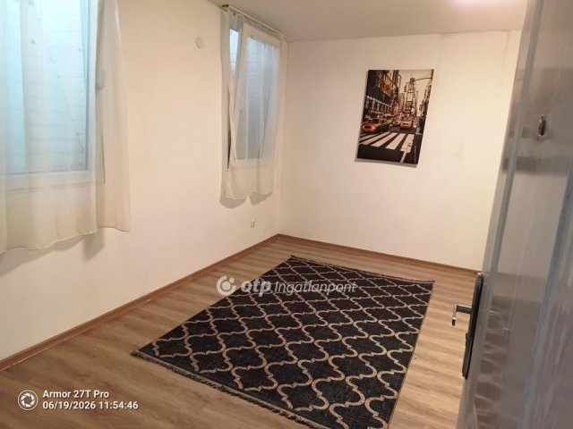 Eladó téglalakás, Budapesten, VII. kerületben 24.5 M Ft