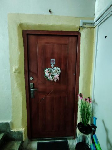 Eladó téglalakás, Oroszlányban 34 M Ft, 2 szobás