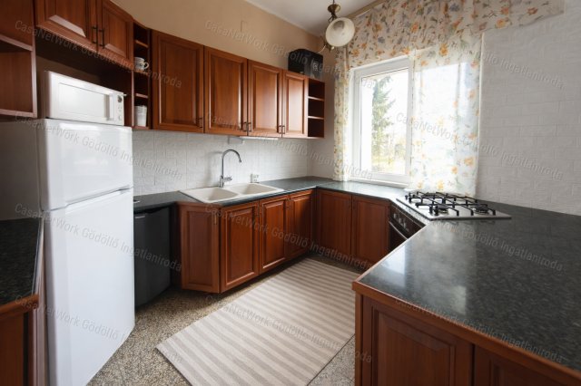 Eladó családi ház, Erdőkertesen 87.5 M Ft, 3+3 szobás