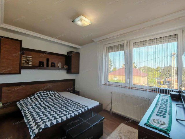 Eladó téglalakás, Nyíregyházán 74.999 M Ft, 4 szobás