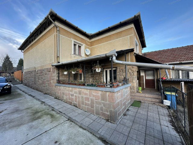 Eladó családi ház, Putnokon 31.99 M Ft, 5 szobás