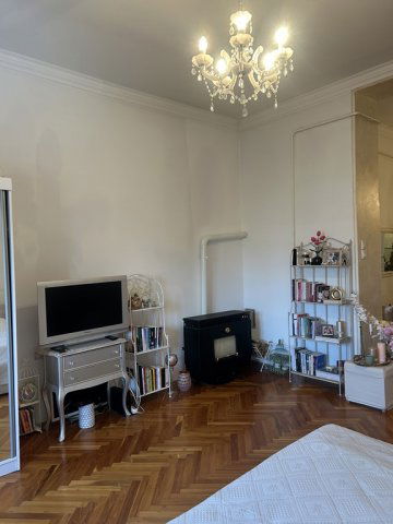 Eladó téglalakás, III. kerületben, Pacsirtamező utcában