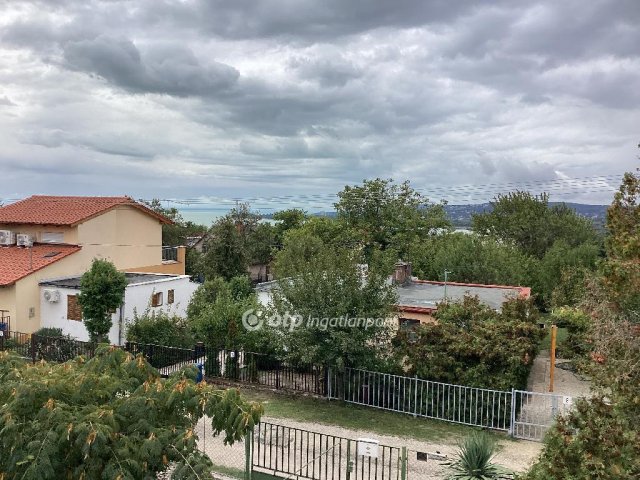 Eladó családi ház, Balatonfűzfőn 149.9 M Ft, 2+5 szobás