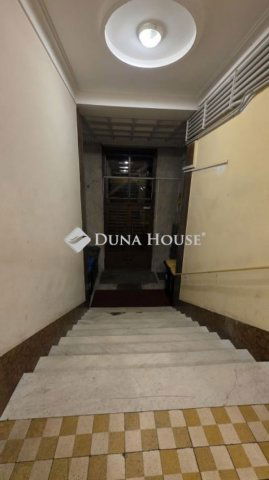 Eladó téglalakás, Budapesten, II. kerületben 69.9 M Ft, 1 szobás