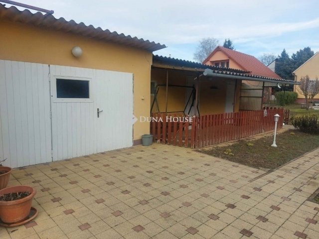 Eladó családi ház, Kozármislenyen 109.95 M Ft, 5 szobás