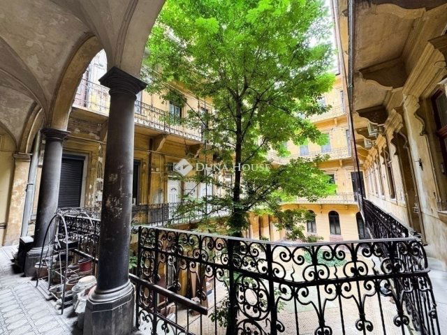 Eladó téglalakás, Budapesten, VII. kerületben 99.9 M Ft