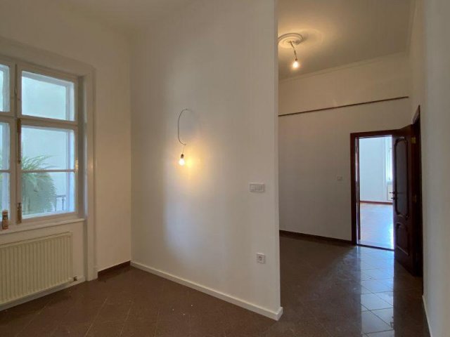 Eladó téglalakás, Mosonmagyaróváron 38.9 M Ft, 1 szobás