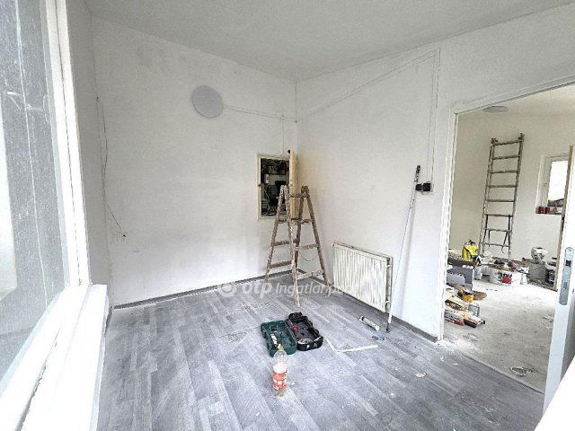 Eladó családi ház, Ürömön 57.99 M Ft, 4 szobás