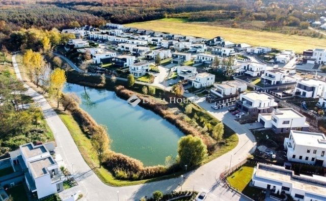 Eladó ikerház, Mogyoródon 229.5 M Ft, 4 szobás