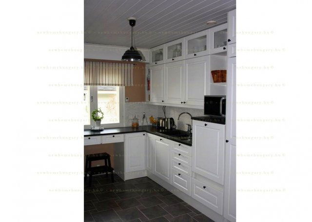 Eladó családi ház, Kecskeméten 61.875 M Ft, 3 szobás