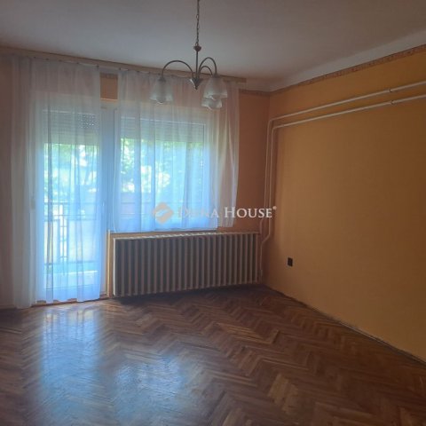Kiadó téglalakás, albérlet, Jászberényben 100 E Ft / hó