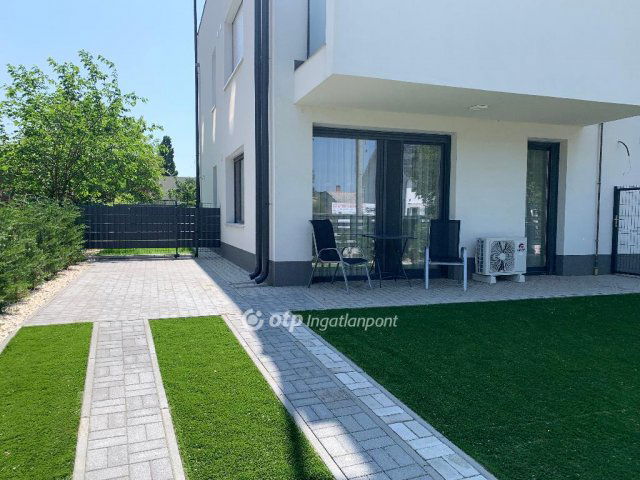 Kiadó téglalakás, albérlet, Debrecenben 290 E Ft / hó