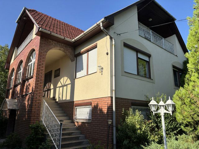 Eladó családi ház, Felsőzsolcán 64.9 M Ft, 5 szobás