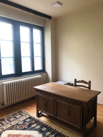 Eladó iroda, Nyíregyházán 82 M Ft, 6 szobás