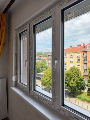 Eladó téglalakás, Budapesten, II. kerületben 100 M Ft