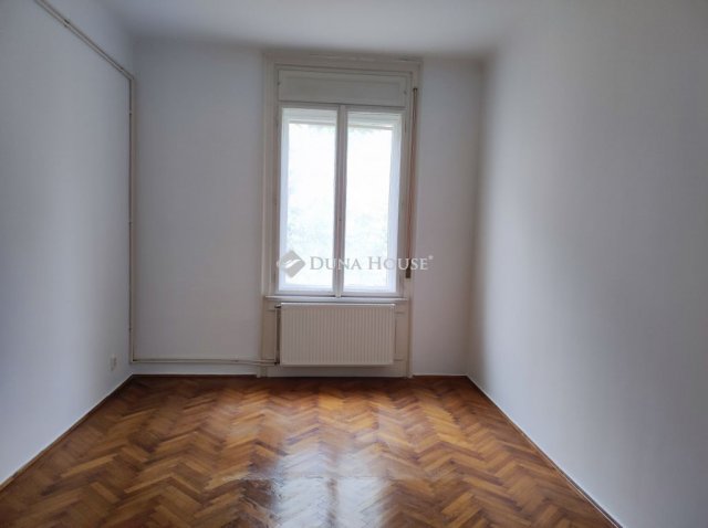 Eladó téglalakás, Budapesten, VIII. kerületben, Üllői úton