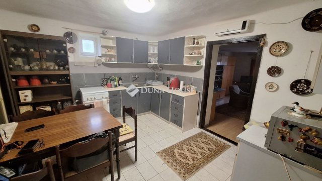 Eladó családi ház, Sárkeszin 27.6 M Ft, 2 szobás