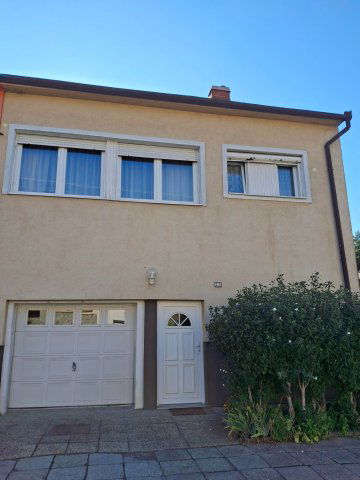 Eladó családi ház, Szombathelyen 79.9 M Ft, 5 szobás