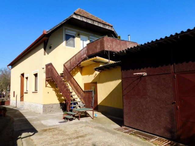 Eladó családi ház, Nagykátán 57 M Ft, 5 szobás