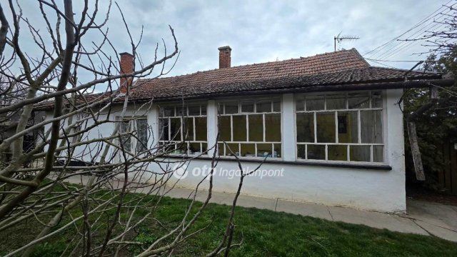 Eladó családi ház, Nádudvaron 7.9 M Ft, 2 szobás