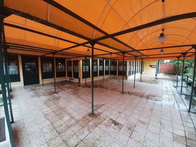 Eladó üzlethelyiség, Komáromban 135 M Ft / költözzbe.hu