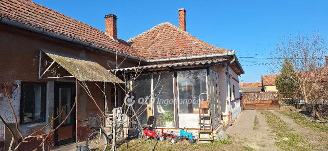 Eladó családi ház, Csengődön 19 M Ft, 2 szobás