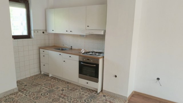 Eladó téglalakás, Zalaegerszegen 39 M Ft, 2 szobás