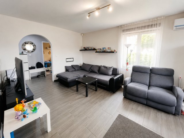 Eladó családi ház, Tápiószecsőn 59 M Ft, 3 szobás