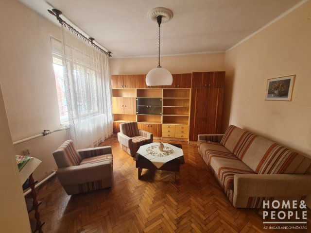 Eladó családi ház, Hódmezővásárhelyen 40.5 M Ft, 3 szobás