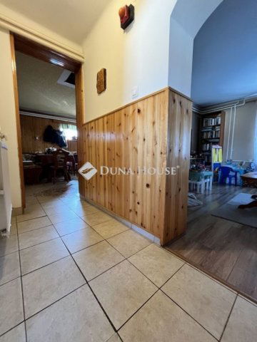 Eladó családi ház, Bakonyszentkirályon 59.5 M Ft, 4 szobás