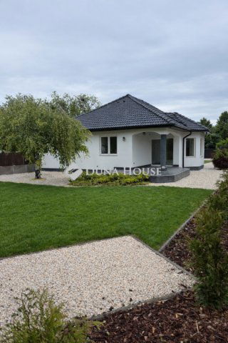 Eladó családi ház, Veresegyházon 179.7 M Ft, 1 szobás