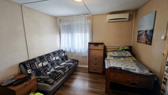 Eladó nyaraló, Délegyházán 38.9 M Ft, 2 szobás