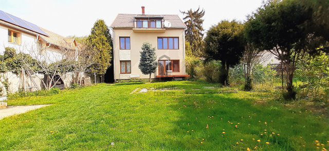 Eladó családi ház, Budakeszin 161.096 M Ft, 8 szobás