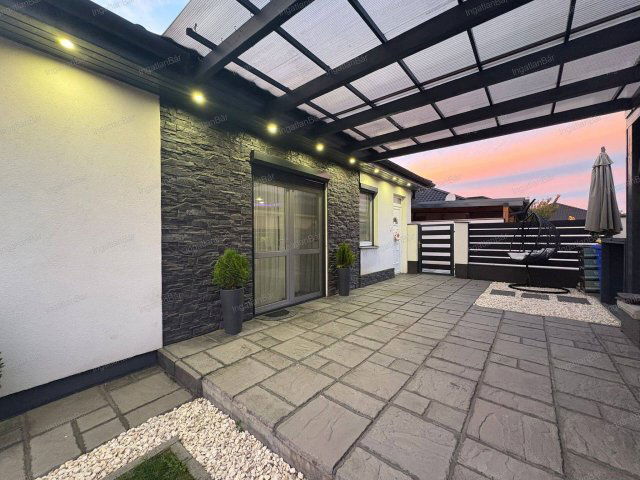 Eladó ikerház, Nyíregyházán 75.9 M Ft, 4 szobás