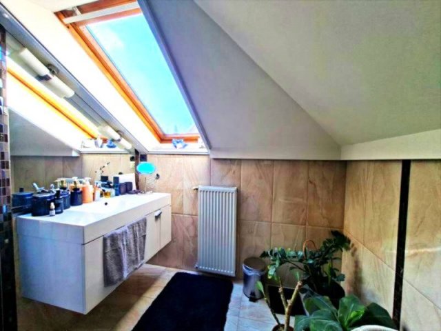 Eladó családi ház, Budapesten, XVI. kerületben 285 M Ft