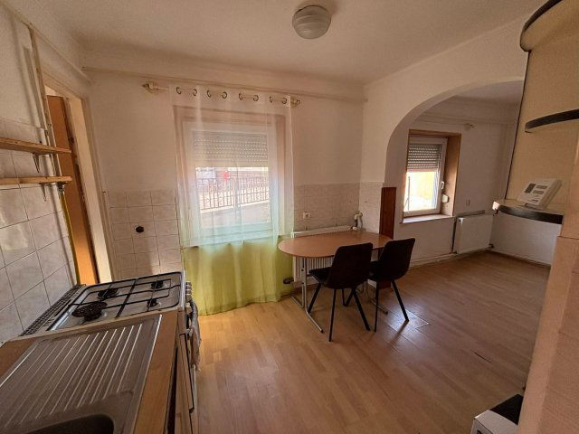 Eladó családi ház, Székesfehérvárott 49.9 M Ft, 3 szobás