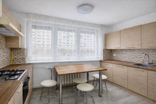 Eladó panellakás, Budapesten, III. kerületben 70.9 M Ft, 2 szobás