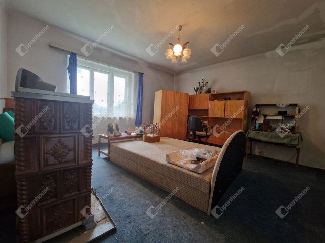 Eladó családi ház, Rédén 16.5 M Ft, 3 szobás