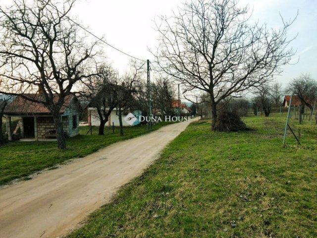 Eladó telek, Pázmándon 23.9 M Ft / költözzbe.hu