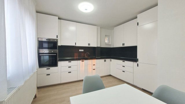 Kiadó téglalakás, albérlet, Debrecenben 360 E Ft / hó, 3 szobás
